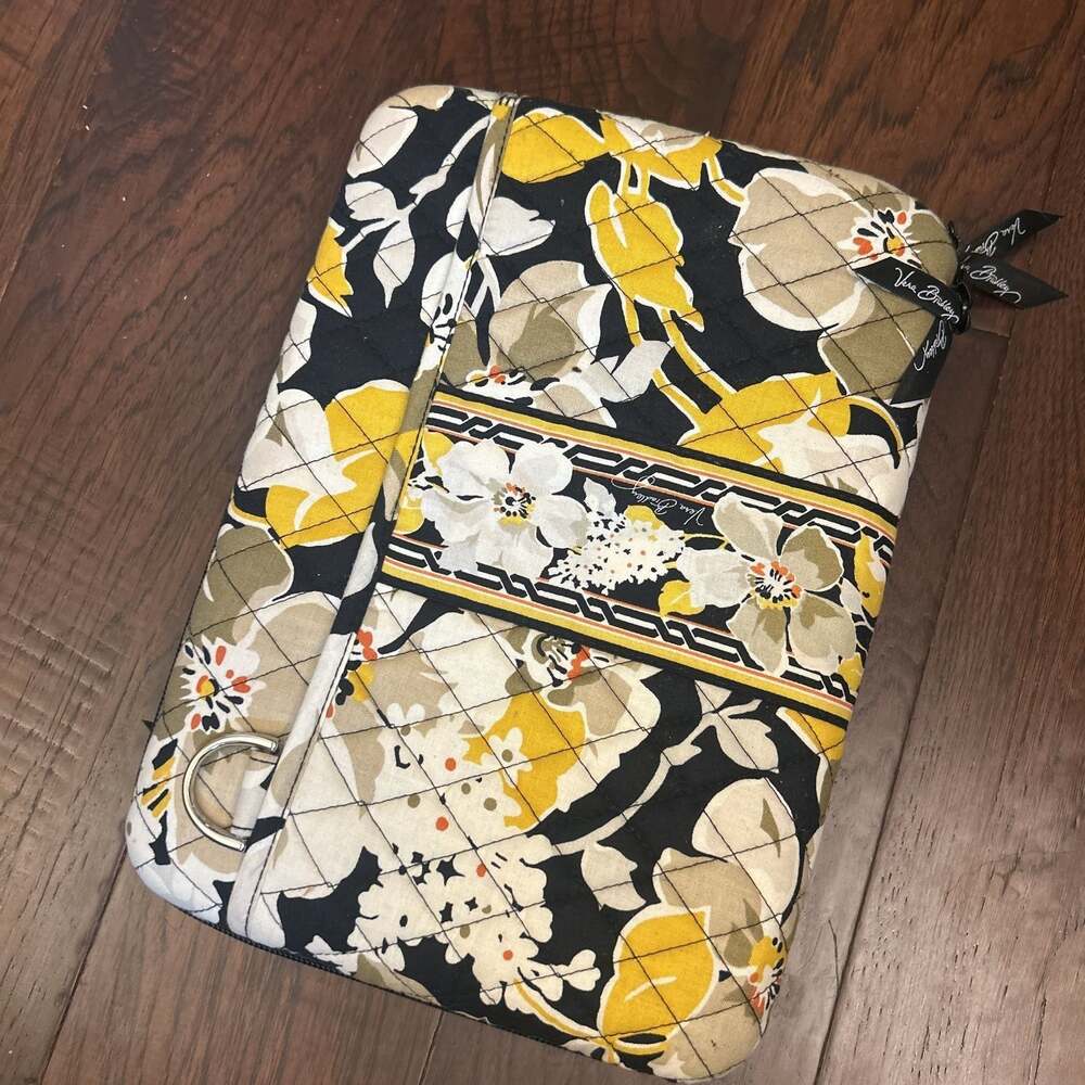 Vera Bradley DOGWOOD Pattern Mini Laptop / Tablet Case Hardshell